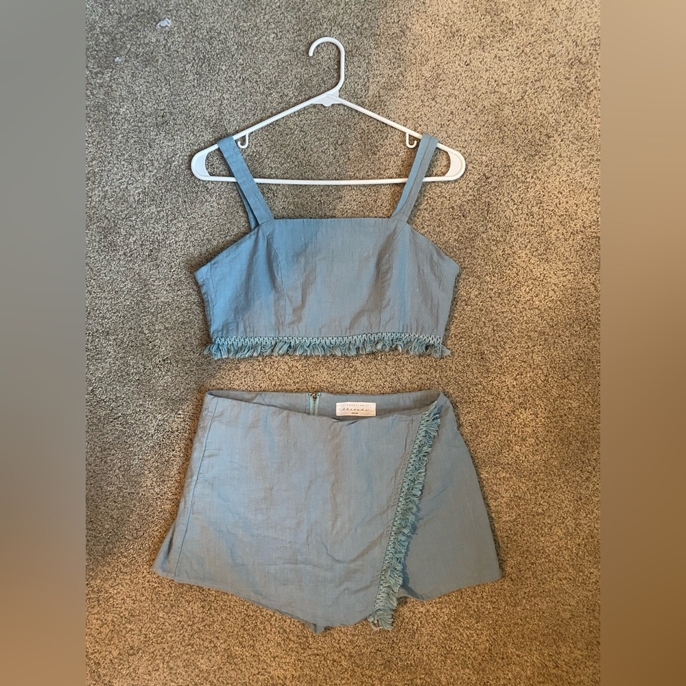American Threads set, blue, size medium but fits small